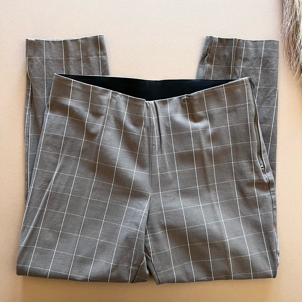 Taupe Grid Pattern Ankle Cropped Dress Pants - Picture 5 of 15